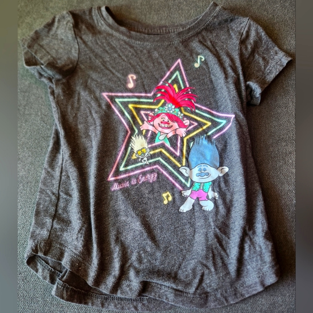 Trolls World Tour 4-5T girls short sleeve tee shirt